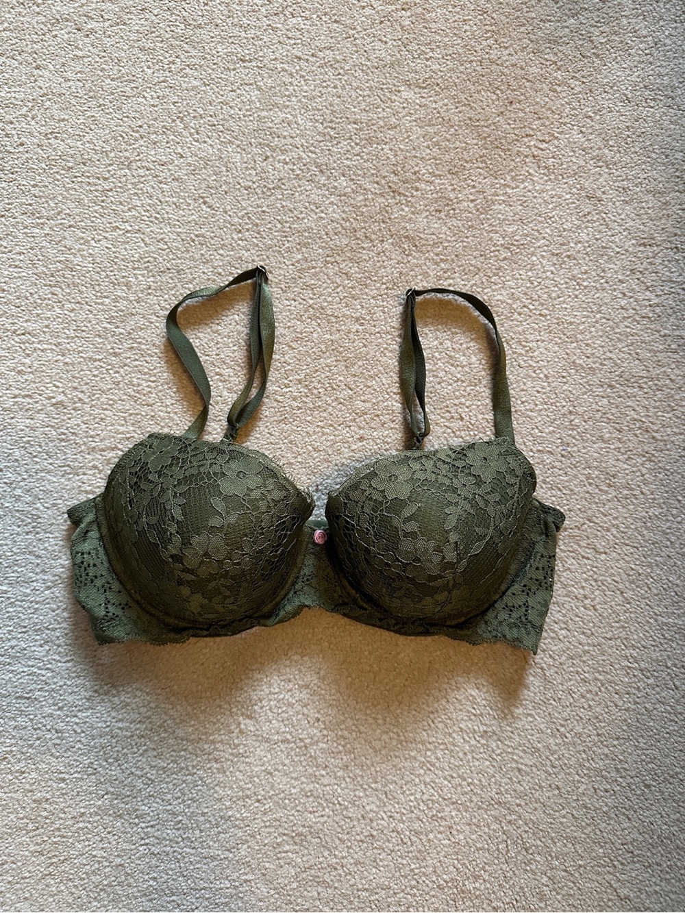 Victoria’s Secret Dream Angels Lace Bra size 34D